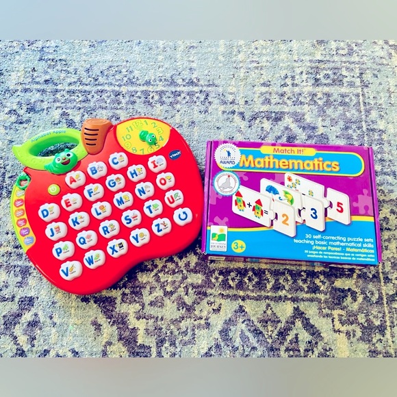Vtech Alphabet Apple & Learning Journey Match-it Math Puzzle - Picture 1 of 5